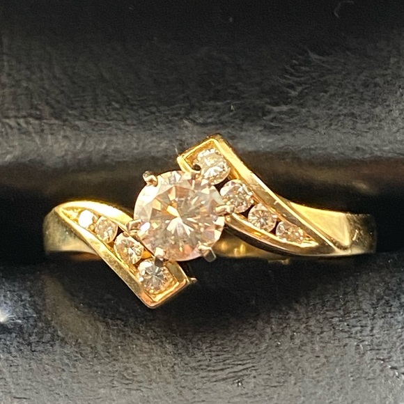 😇 Yellow Gold Wedding Set 😇 - Picture 2 of 12